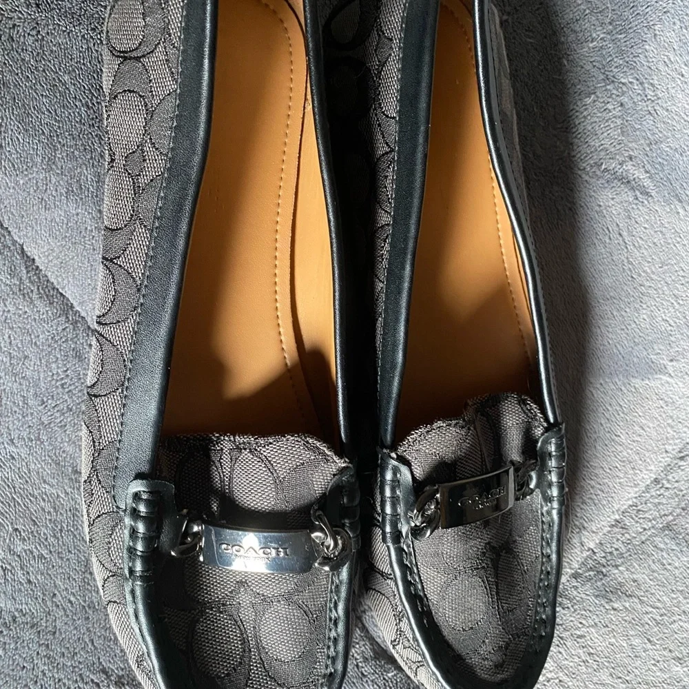 Shoes - Picture 5 of 5